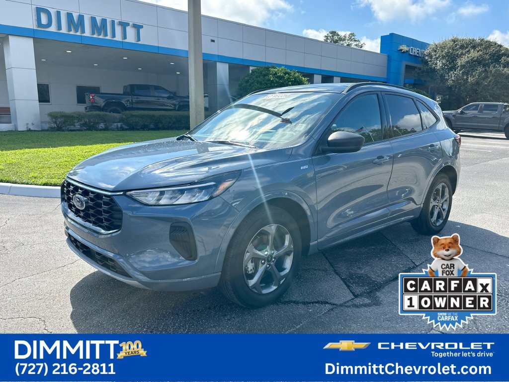 Used 2023 Ford Escape ST-Line w/ Tech Pack #1 AWD/4WD image 1