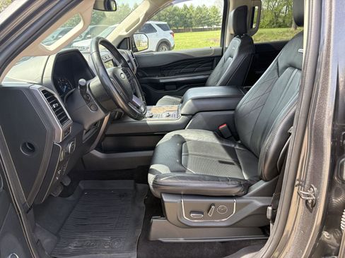 Used 2021 Ford Expedition Platinum AWD/4WD image 4