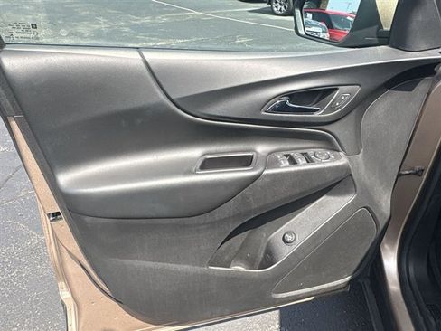 Certified 2019 Chevrolet Equinox LT FWD image 21