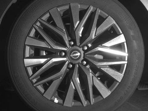 Used 2025 Nissan Altima 2.5 SV image 12