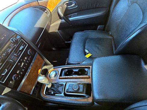 Used 2023 Nissan Armada SL image 20