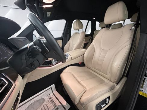 Used 2022 BMW X5 sDrive40i w/ Premium Package RWD image 8