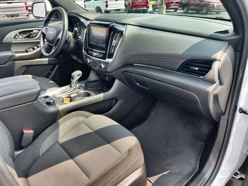 Used 2023 Chevrolet Traverse LT AWD/4WD image 27