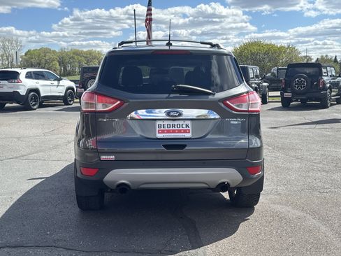 Used 2015 Ford Escape Titanium w/ Equipment Group 301A AWD/4WD image 9