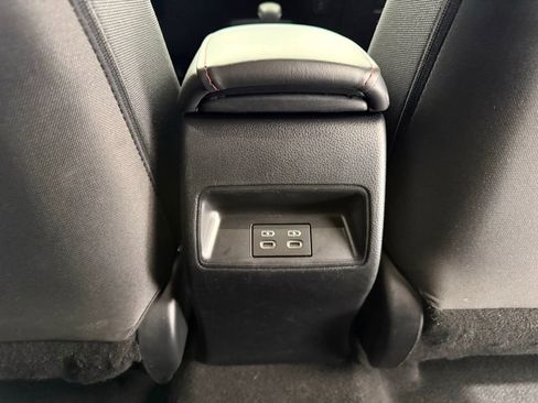 Used 2024 Toyota Corolla SE FWD image 25