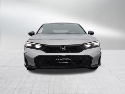 Used 2025 Honda Civic Sport image 2