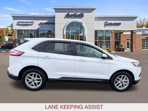 Used 2022 Ford Edge SEL AWD/4WD image 7