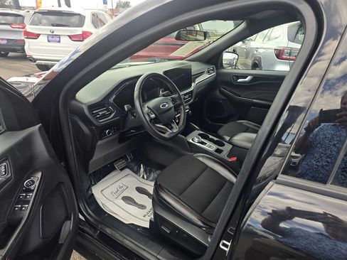 Used 2023 Ford Escape ST-Line w/ Tech Pack #1 FWD image 32