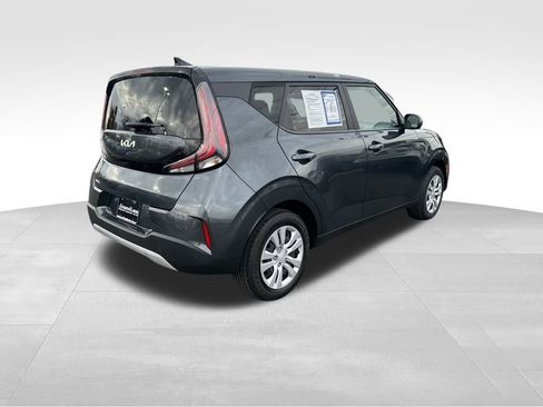 Used 2023 Kia Soul LX image 7