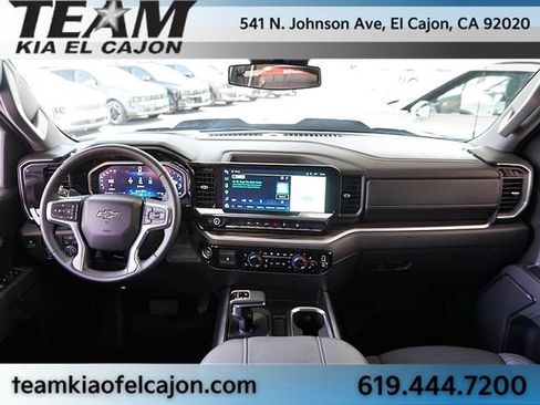 Used 2026 Chevrolet Silverado 1500 LT Trail Boss w/ LPO, Dark Essentials Package AWD/4WD image 19
