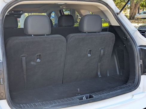 Used 2023 Kia Sorento S w/ Panoramic Sunroof Package image 24