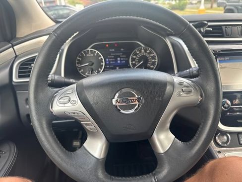 Used 2017 Nissan Murano SV AWD/4WD image 17