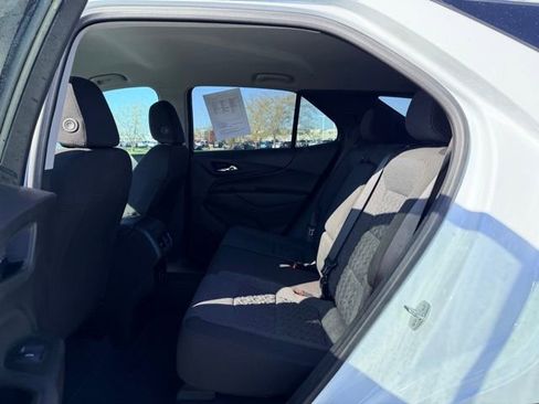 Used 2024 Chevrolet Equinox LT image 8