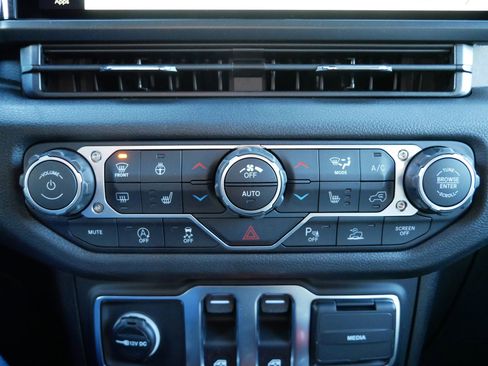 New 2026 Jeep Wrangler Sport S image 18