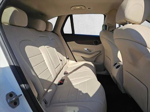 Used 2021 Mercedes-Benz GLC 300 image 18