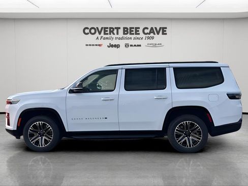 New 2026 Jeep Grand Wagoneer 2WD w/ 8-Passenger Seating Package image 5