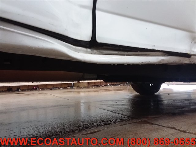 Used 2017 Chevrolet Express 2500 RWD image 21