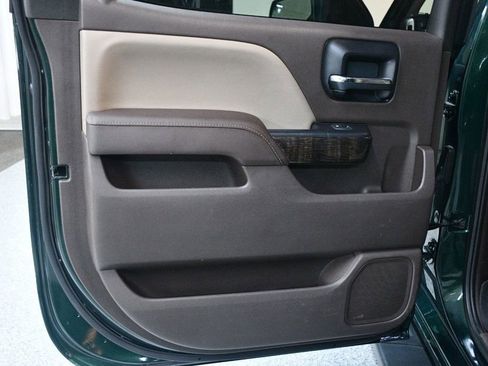 Used 2015 GMC Sierra 2500 Denali w/ Duramax Plus Package image 30