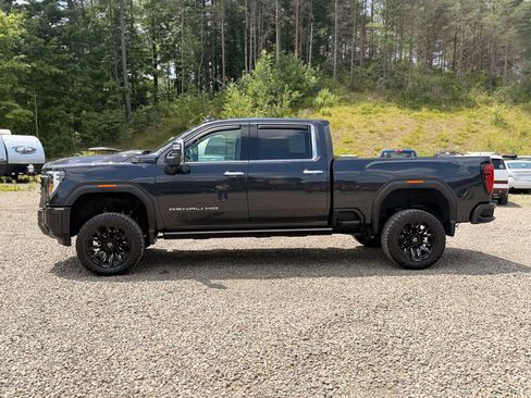 Used 2024 GMC Sierra 2500 Denali Ultimate AWD/4WD image 8