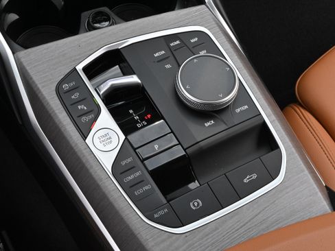 Certified 2025 BMW 430i Convertible RWD image 27