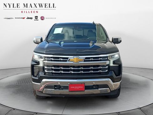 Used 2023 Chevrolet Silverado 1500 LTZ w/ LTZ Convenience Package II AWD/4WD image 18