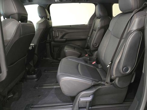 Certified 2024 Toyota Sienna XLE Woodland Edition AWD/4WD image 23