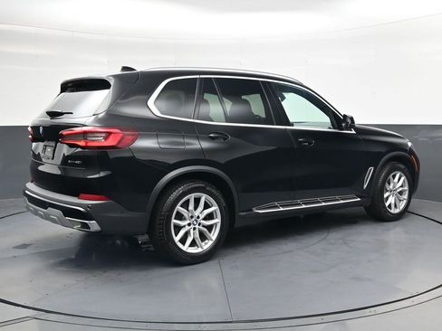 Used 2023 BMW X5 xDrive40i w/ Premium Package AWD/4WD image 4