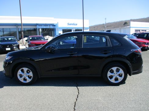 Certified 2023 Honda HR-V LX image 8