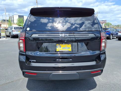 Used 2022 Chevrolet Tahoe Z71 w/ Luxury Package AWD/4WD image 8