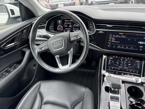 Used 2023 Audi Q8 Prestige AWD/4WD image 14
