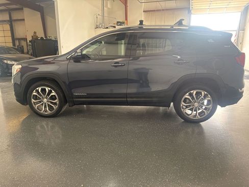 Used 2019 GMC Terrain SLT w/ Preferred Package image 7