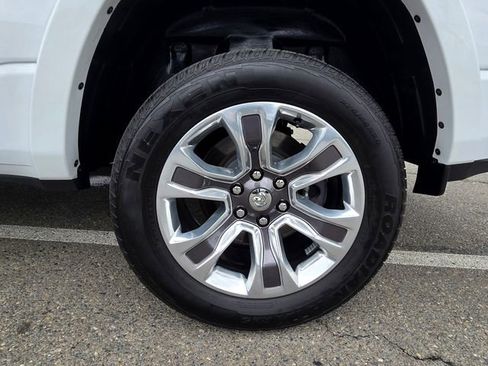 Used 2024 RAM 1500 Limited AWD/4WD image 37