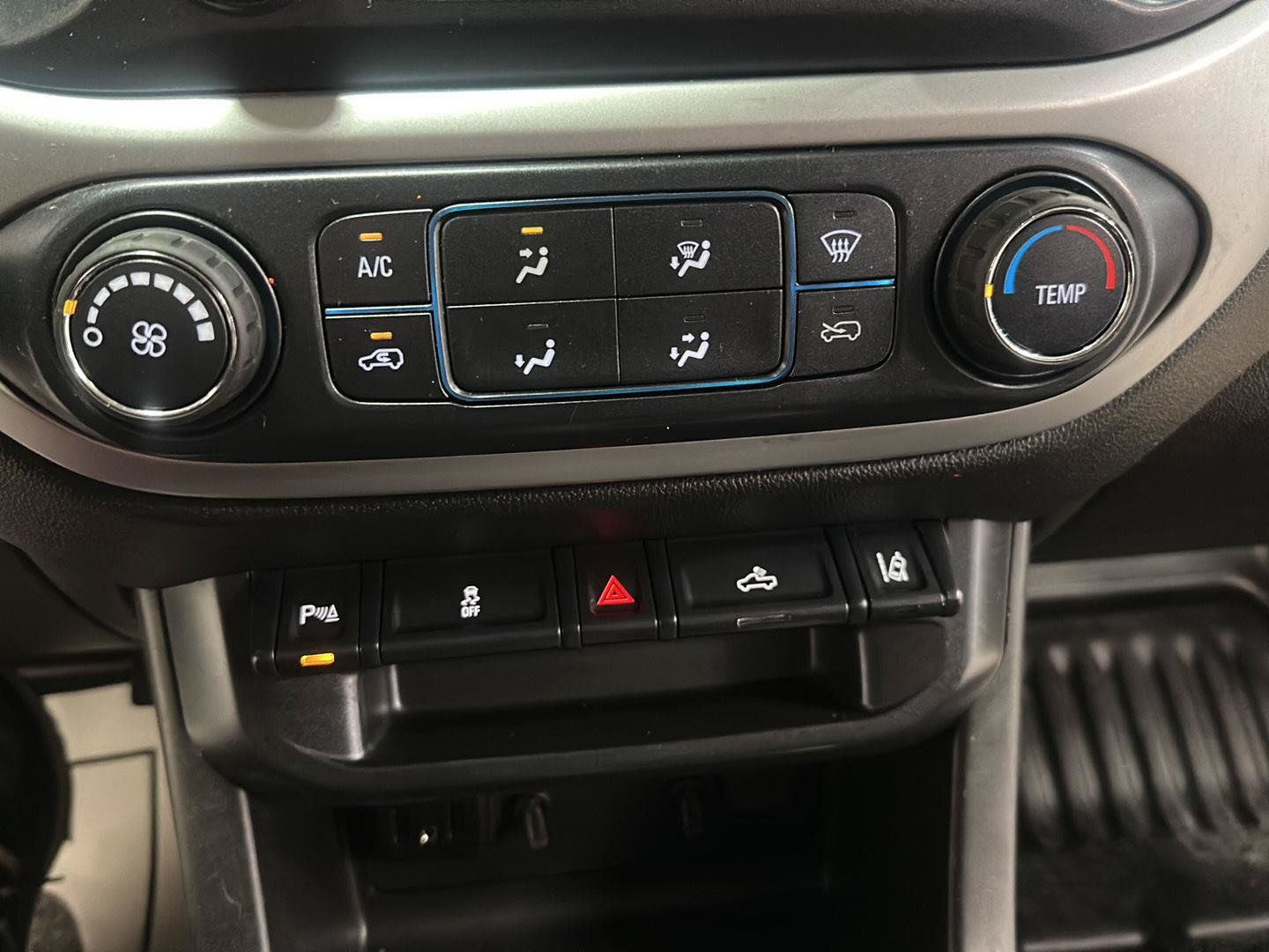 Used 2020 Chevrolet Colorado LT w/ Safety Package AWD/4WD image 22