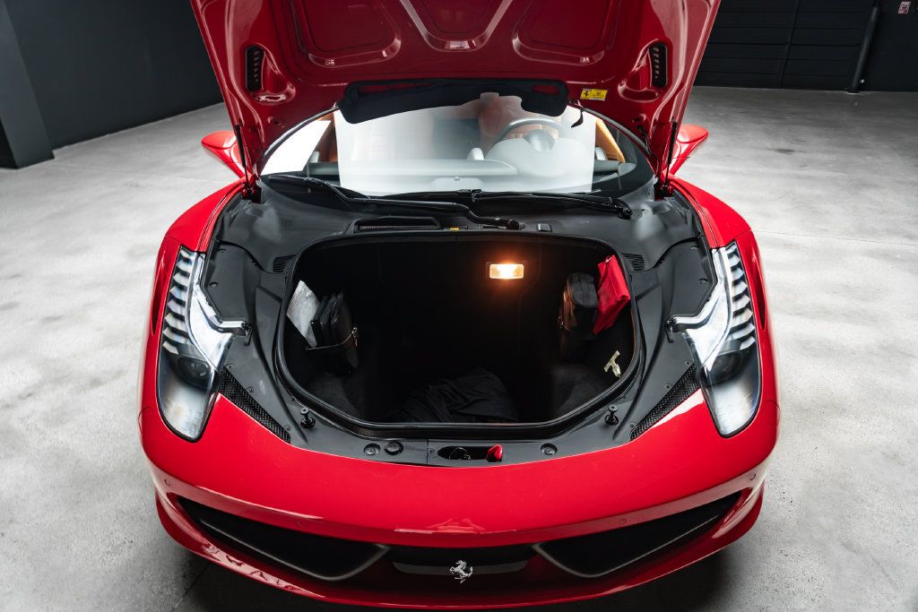 Used 2015 Ferrari 458 Italia Coupe RWD image 58