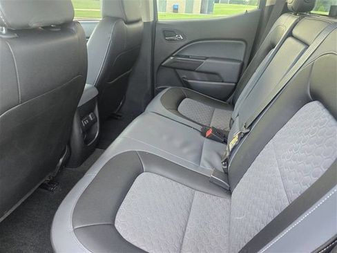Used 2016 Chevrolet Colorado Z71 AWD/4WD image 16