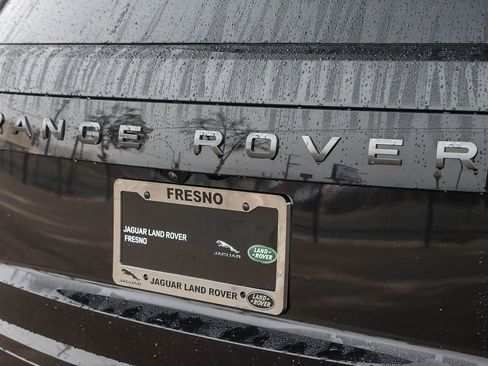 New 2025 Land Rover Range Rover SE AWD/4WD image 12
