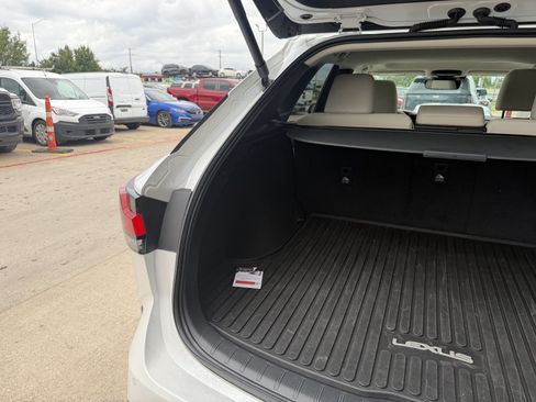 Used 2023 Lexus RX 350h w/ Accessory Package (A2) AWD/4WD image 4