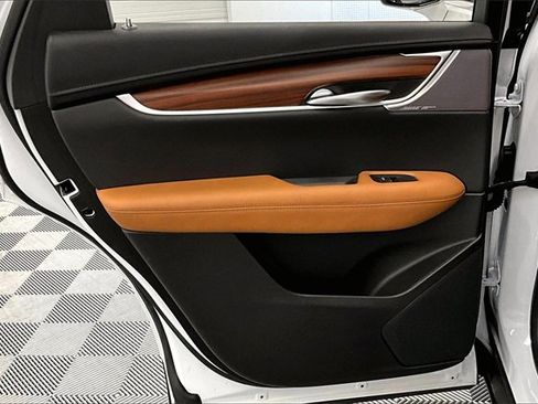 Used 2023 Cadillac XT5 Premium Luxury image 21