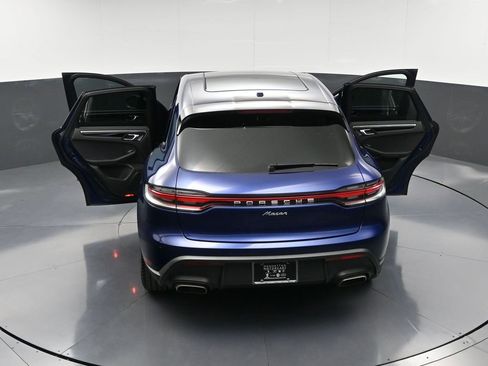 Certified 2025 Porsche Macan image 35