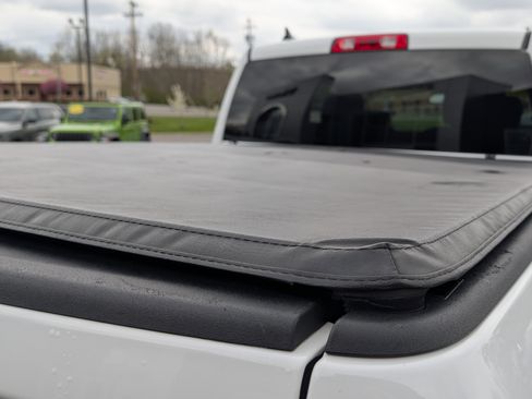 Used 2021 RAM 1500 Classic Warlock w/ Electronics Group AWD/4WD image 9