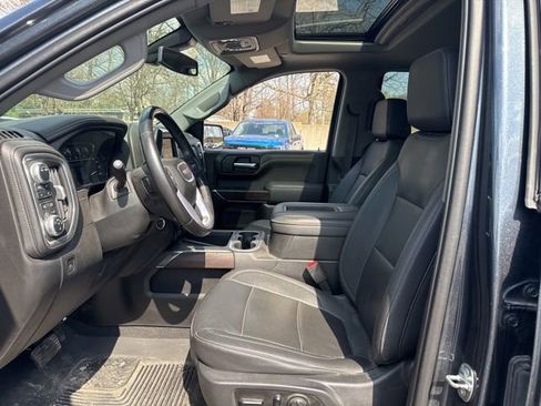 Used 2021 GMC Sierra 1500 SLT w/ SLT Premium Plus Package AWD/4WD image 9