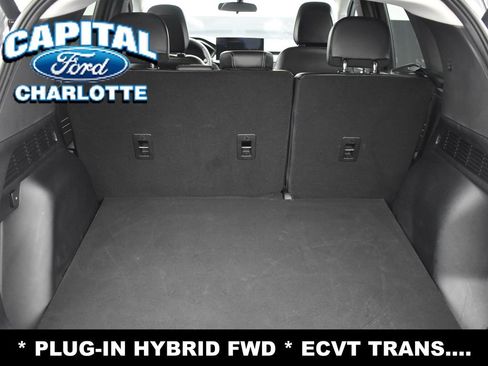 Used 2024 Ford Escape SE image 10