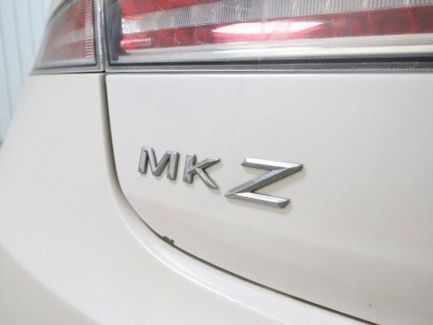 Used 2014 Lincoln MKZ Hybrid w/ Equipment Group 202A Reserve FWD image 22