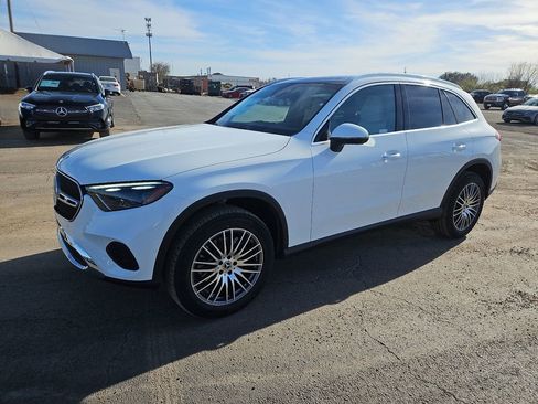 New 2026 Mercedes-Benz GLC 300 4MATIC image 2