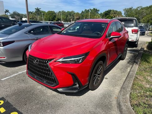 Used 2025 Lexus NX 250 FWD w/ Accessory Package (Z2) image 1