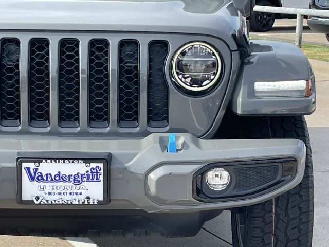 Used 2022 Jeep Wrangler Unlimited Sahara AWD/4WD image 8
