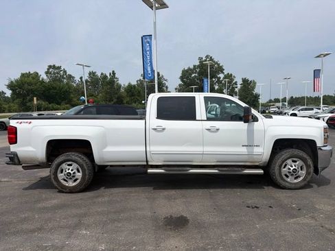 Used 2015 Chevrolet Silverado 2500 LT w/ LT Convenience Package AWD/4WD image 4