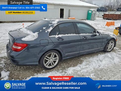 Used 2013 Mercedes-Benz C 250 Sedan image 4