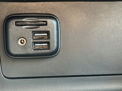 Used 2022 Chevrolet Colorado Z71 image 8