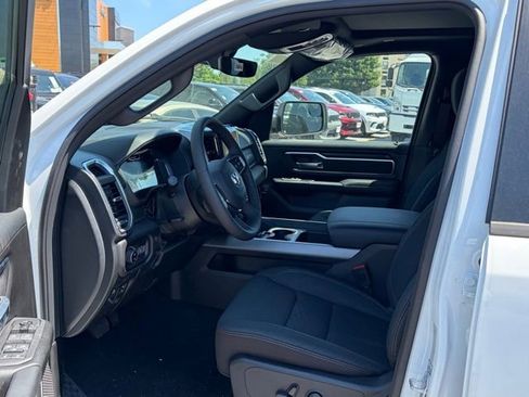 New 2026 RAM 1500 Big Horn AWD/4WD image 14
